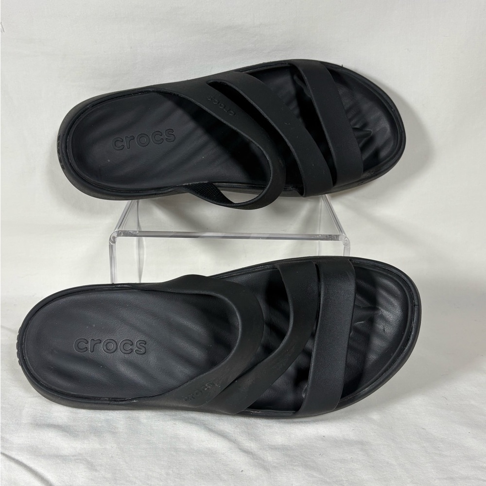 CROCS Getaway Black Sandals - Women's Size 7 - Picture 5 of 11